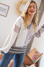 Load image into Gallery viewer, Mauve Two Tone Cable Knit Striped V Neck Top
