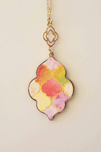 Load image into Gallery viewer, Jewelry Quatrefoil Pendant Necklace