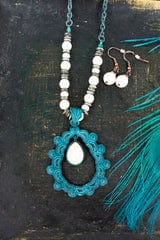 Jewelry White Tierra Dorada Patina Necklace and Earring Set